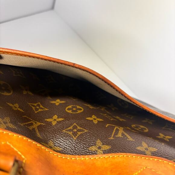 Louis Vuitton Monogram Deauville MM Bag ✨ - Picture 8 of 14